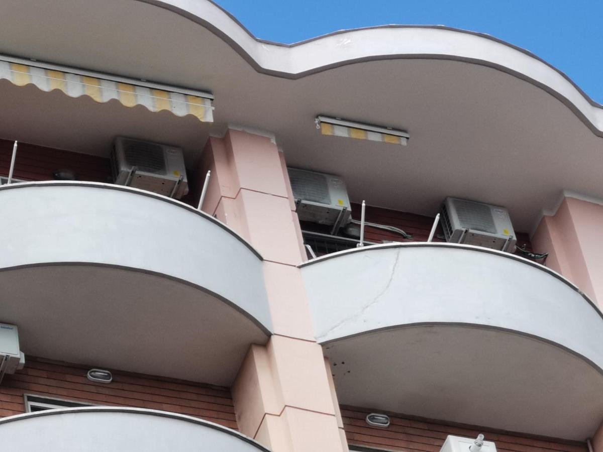 Le Terrazze Del Sole Apartment Наполи Екстериор снимка