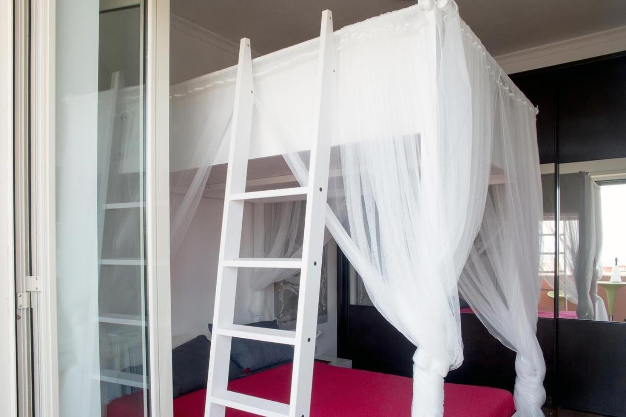 Le Terrazze Del Sole Apartment Наполи Екстериор снимка